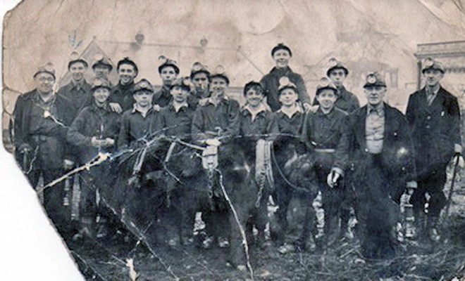  brancepeth lads with fred parking left back row