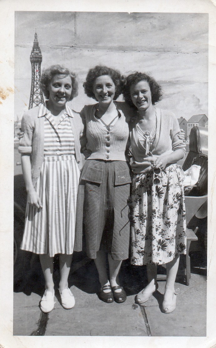 doris parkin with friends
