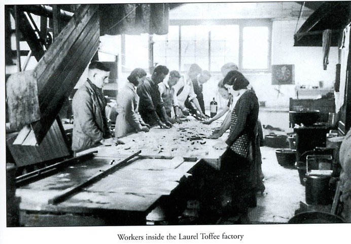 laurels2.jpg